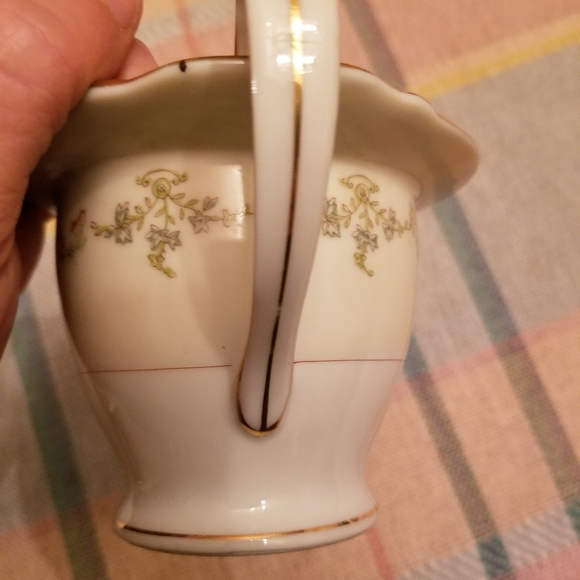 Regal China Creamer - Picture 2 of 5